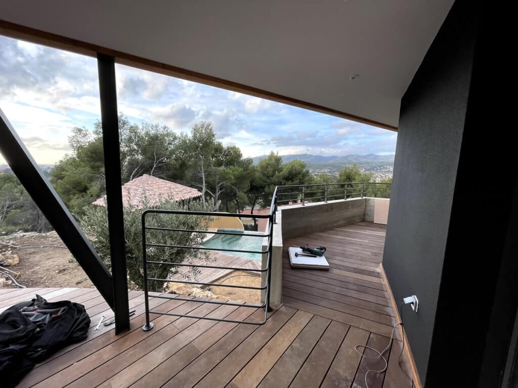 abrication et pose de garde-corps sur-mesure à Marseille